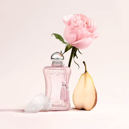 DECANT • Delina La Rosee